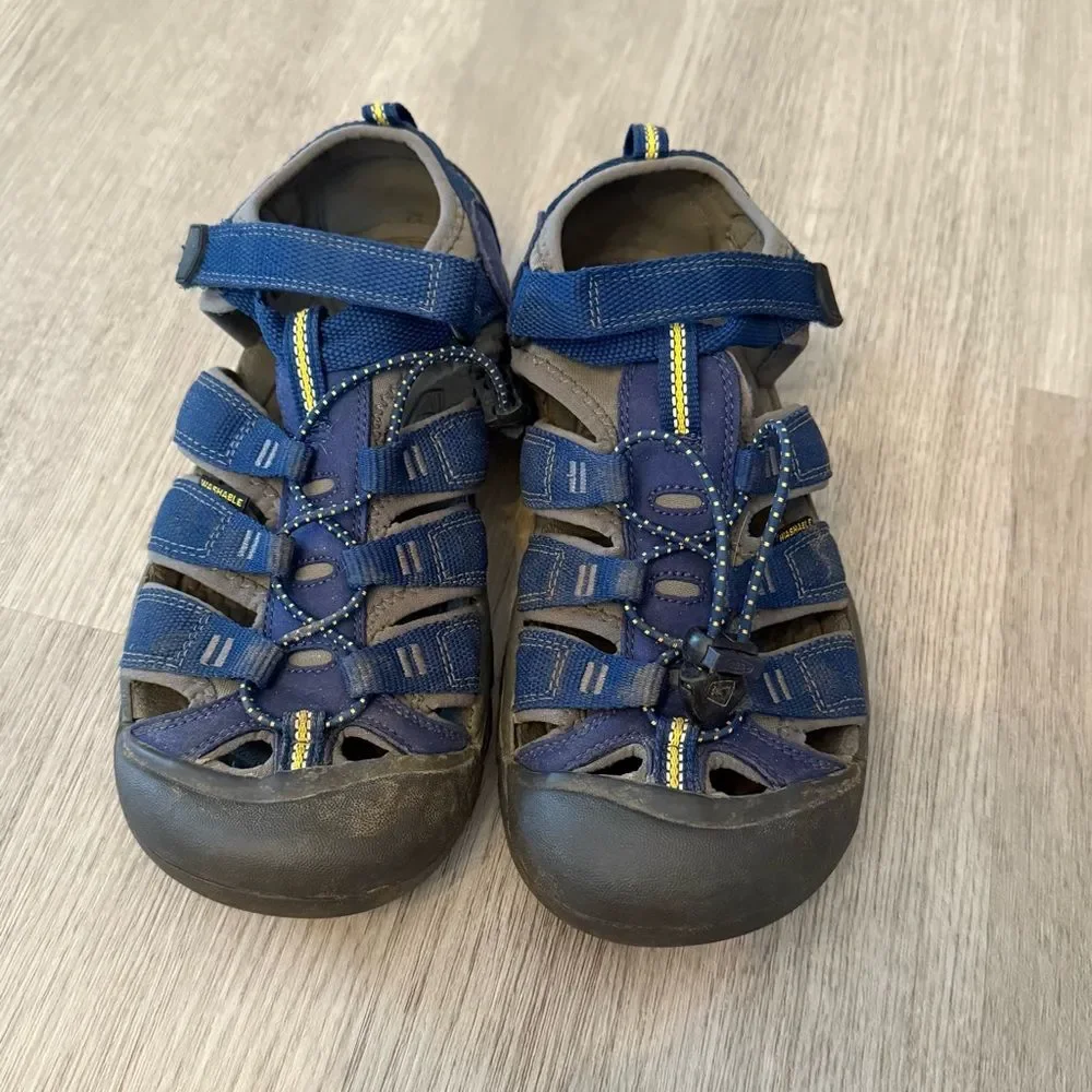 Keen Newport H2 Sandal Hiking Shoe in Blue Depths/Gargoyle Size 5 EU 37